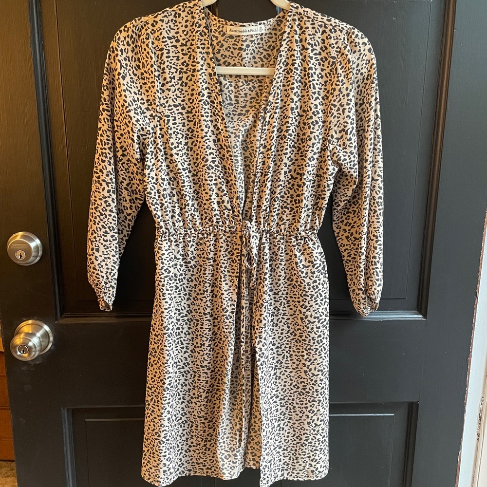Abercrombie and Fitch women’s top